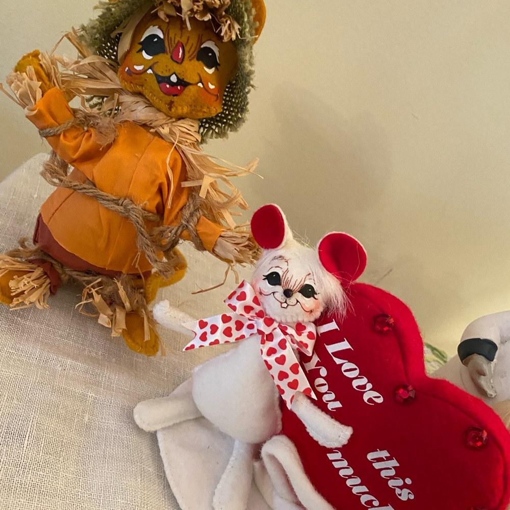 Annalee Dolls